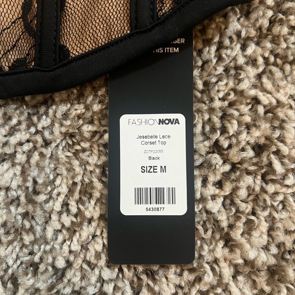 Lace corset top - Picture 2 of 3